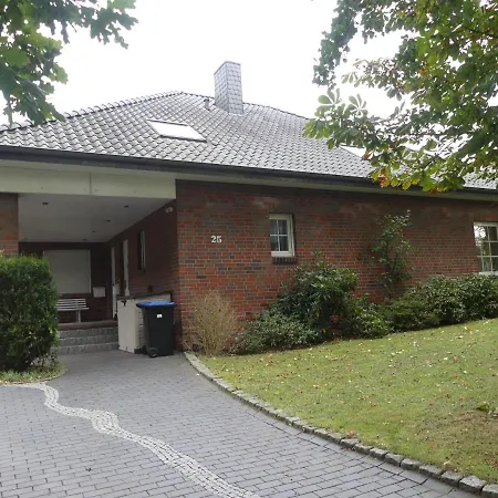 Unter Den Eichen Apartman *